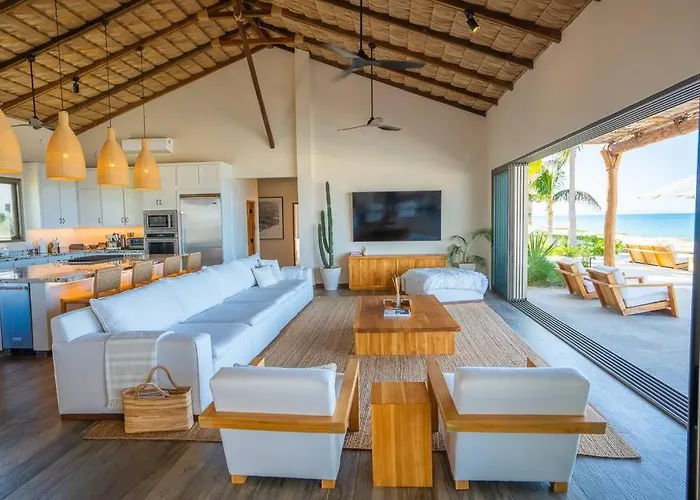 Onda Beachfront Luxury Estate Next To Four Seasons Costa Palmas Villa *